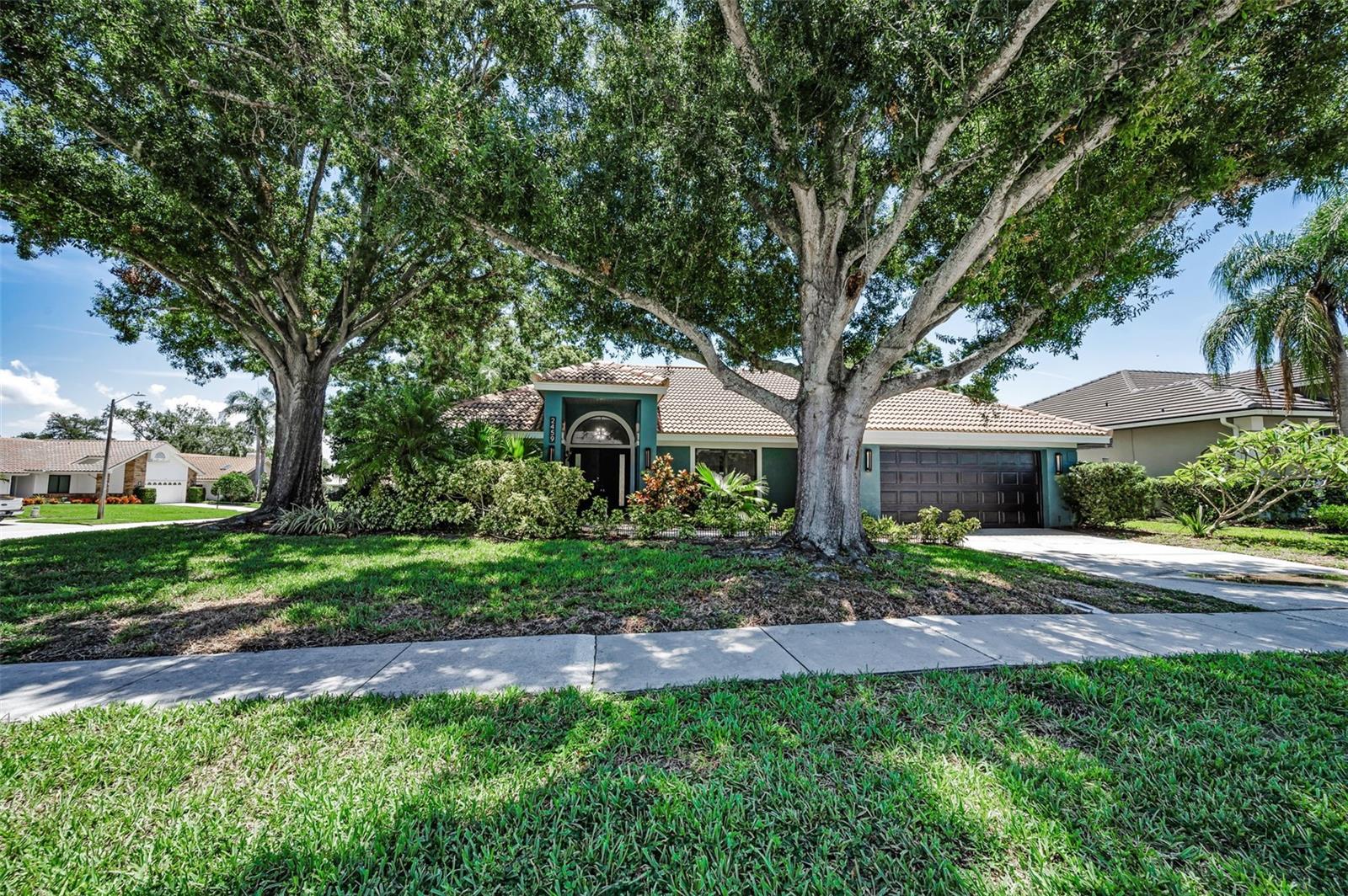 2459 PARKSTREAM AVENUE