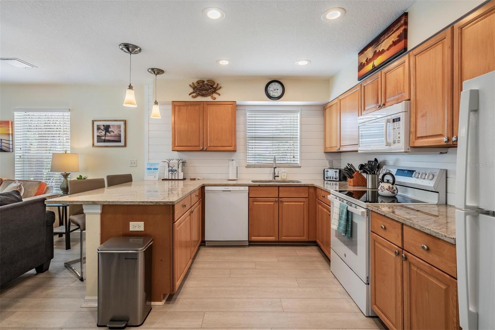 BEACHSIDE VILLAS OF INDIAN ROCKS BEACH - Residential