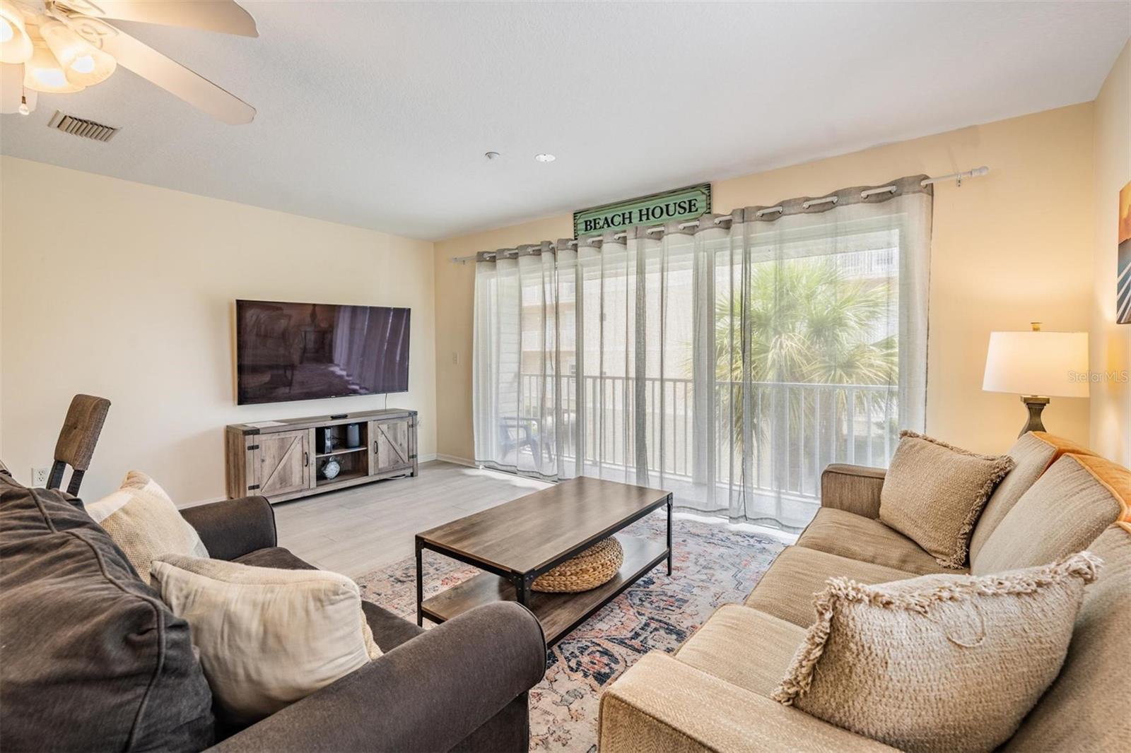 BEACHSIDE VILLAS OF INDIAN ROCKS BEACH - Residential