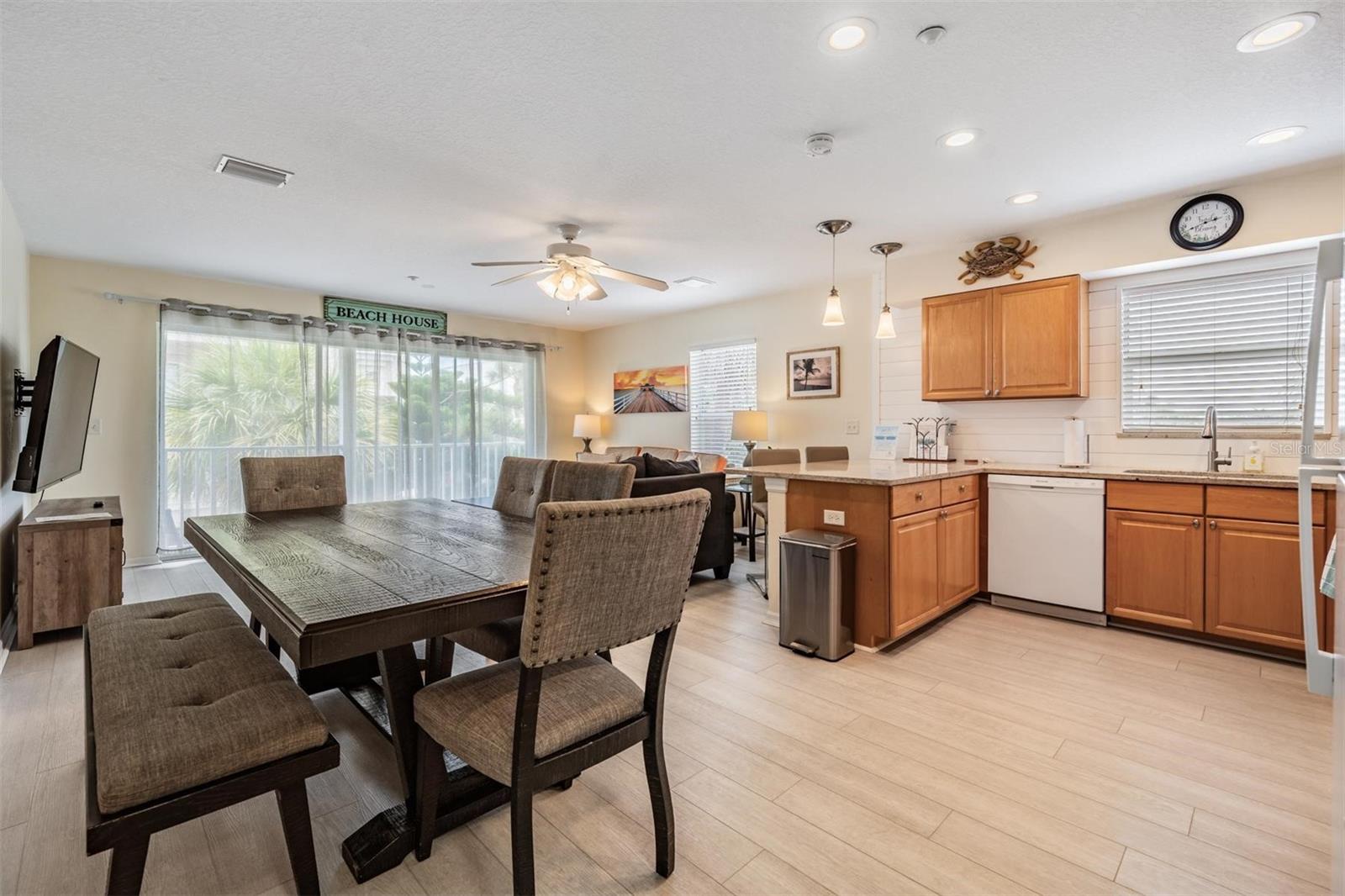 BEACHSIDE VILLAS OF INDIAN ROCKS BEACH - Residential