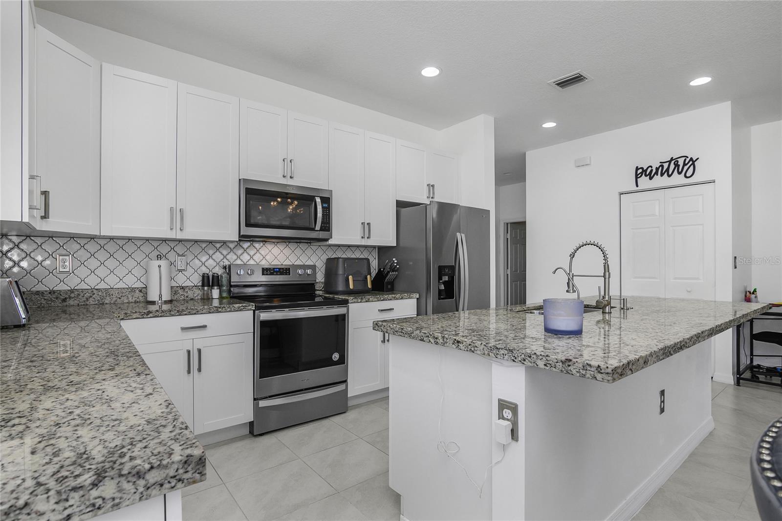 MAPLE RIDGE AT AVE MARIA PH - Residential