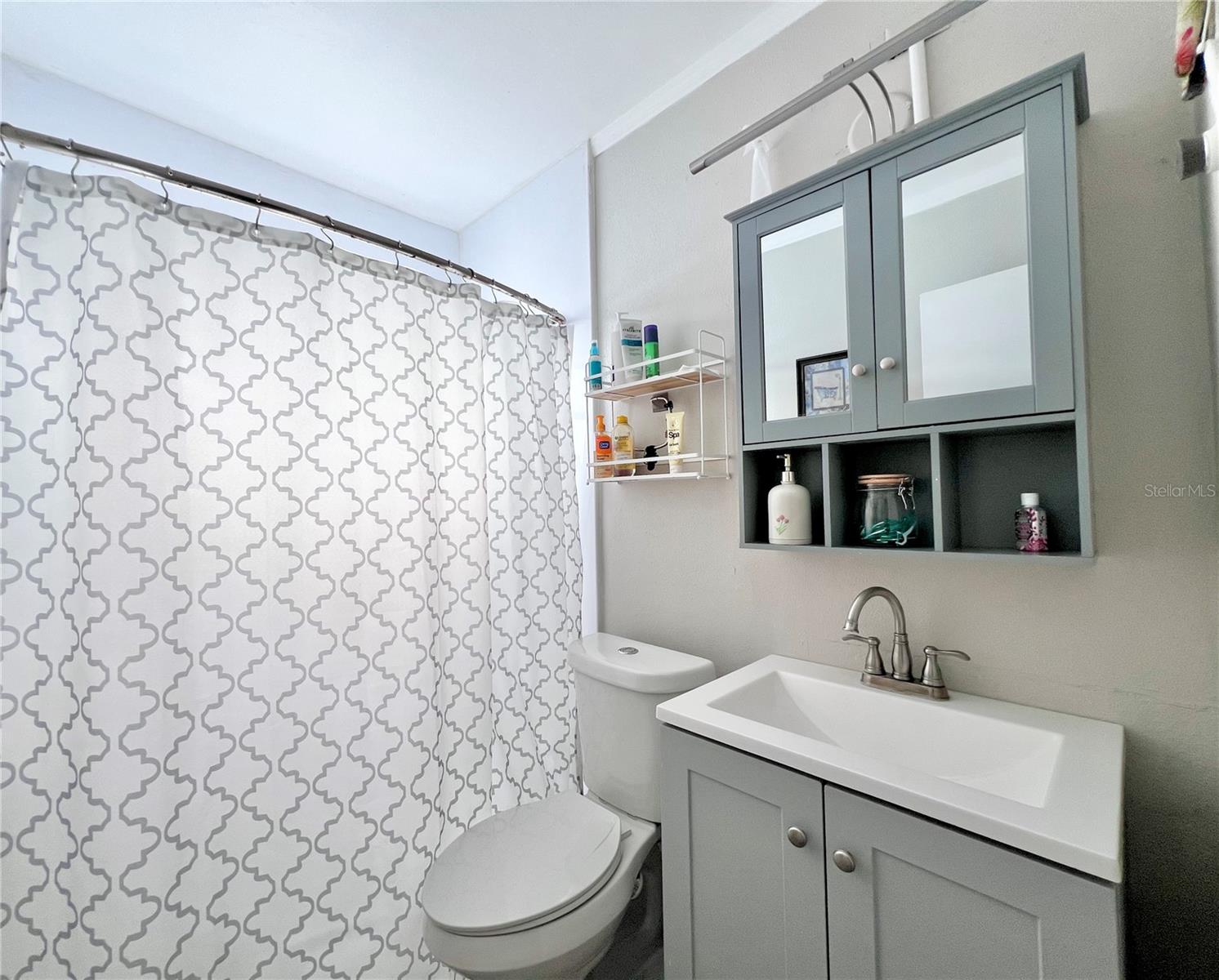 DON-ART ESTATES - Residential