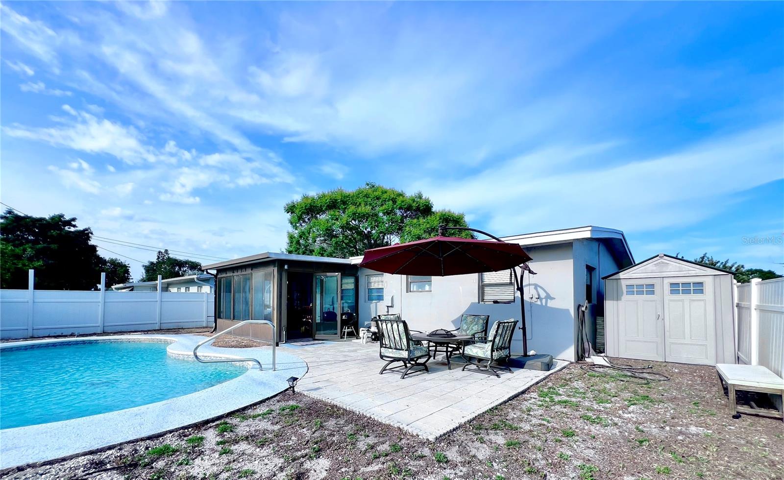 DON-ART ESTATES - Residential