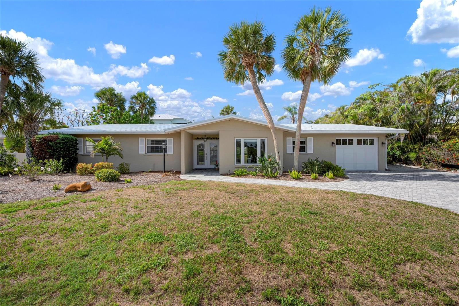 602 BARONET LANE