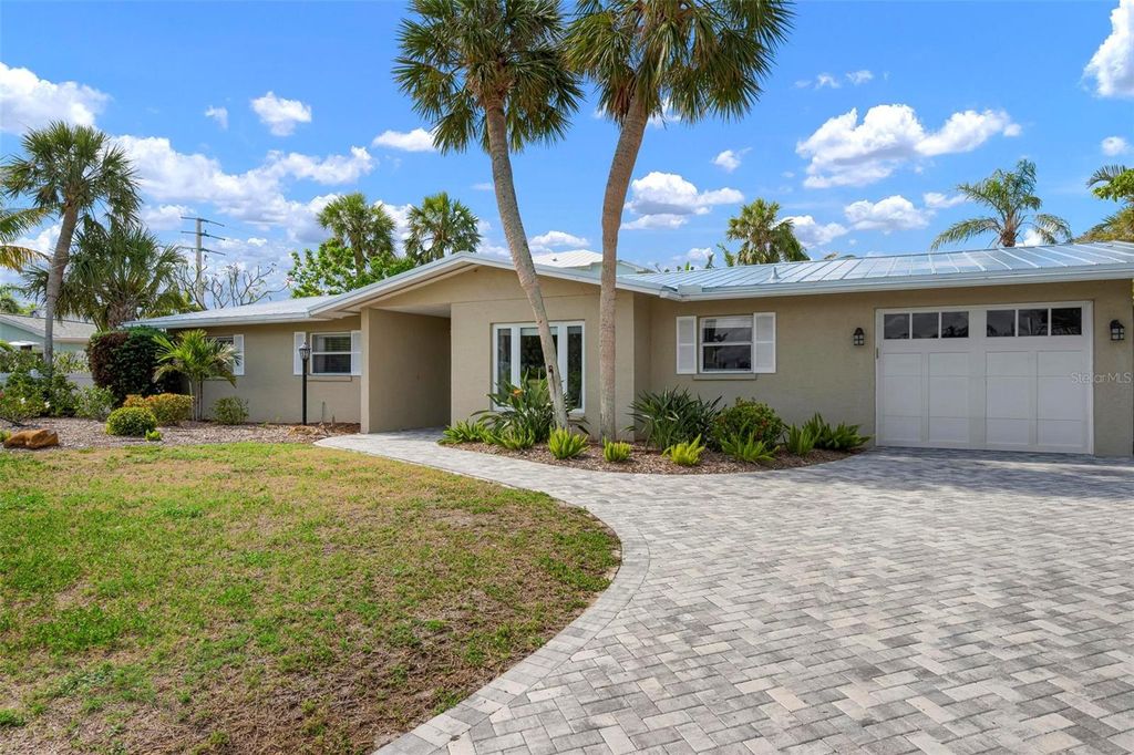 Photo of 602 Baronet Lane, Holmes Beach, FL 34217 (MLS # A4652311)
