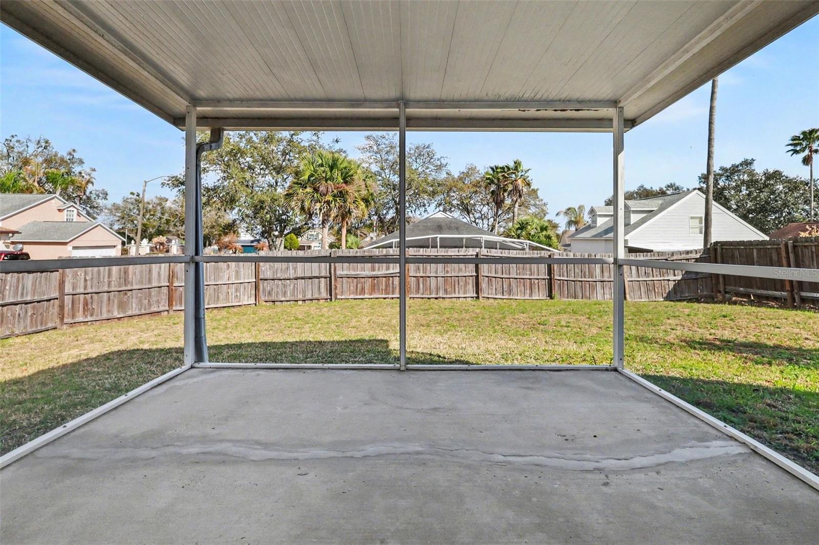 ROYAL RIDGE - Residential