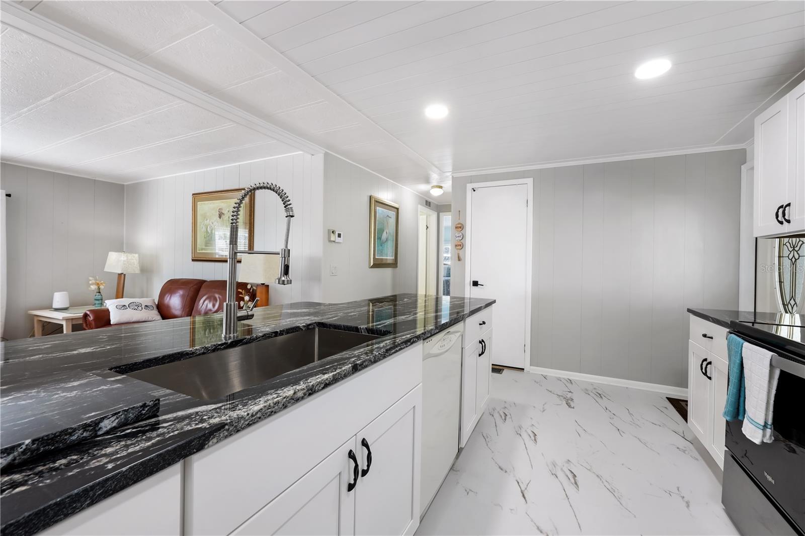 MAPLE LEAF ESTATES - Residential