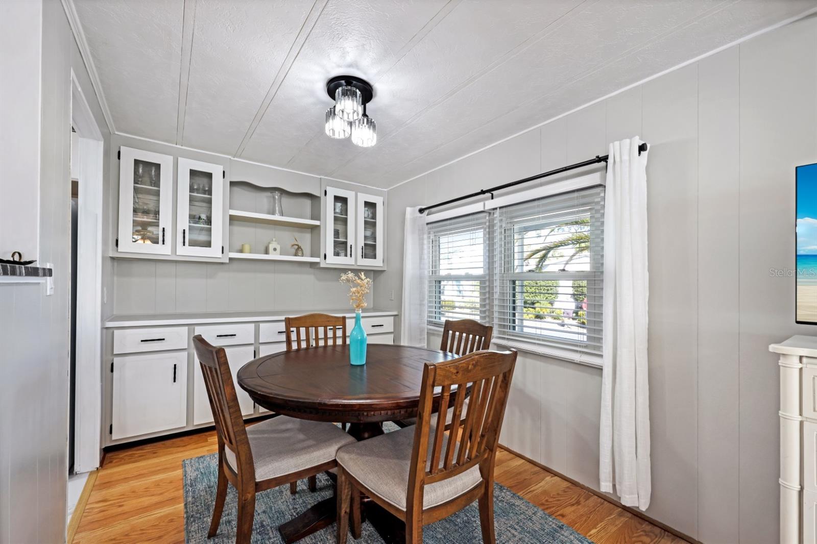 MAPLE LEAF ESTATES - Residential