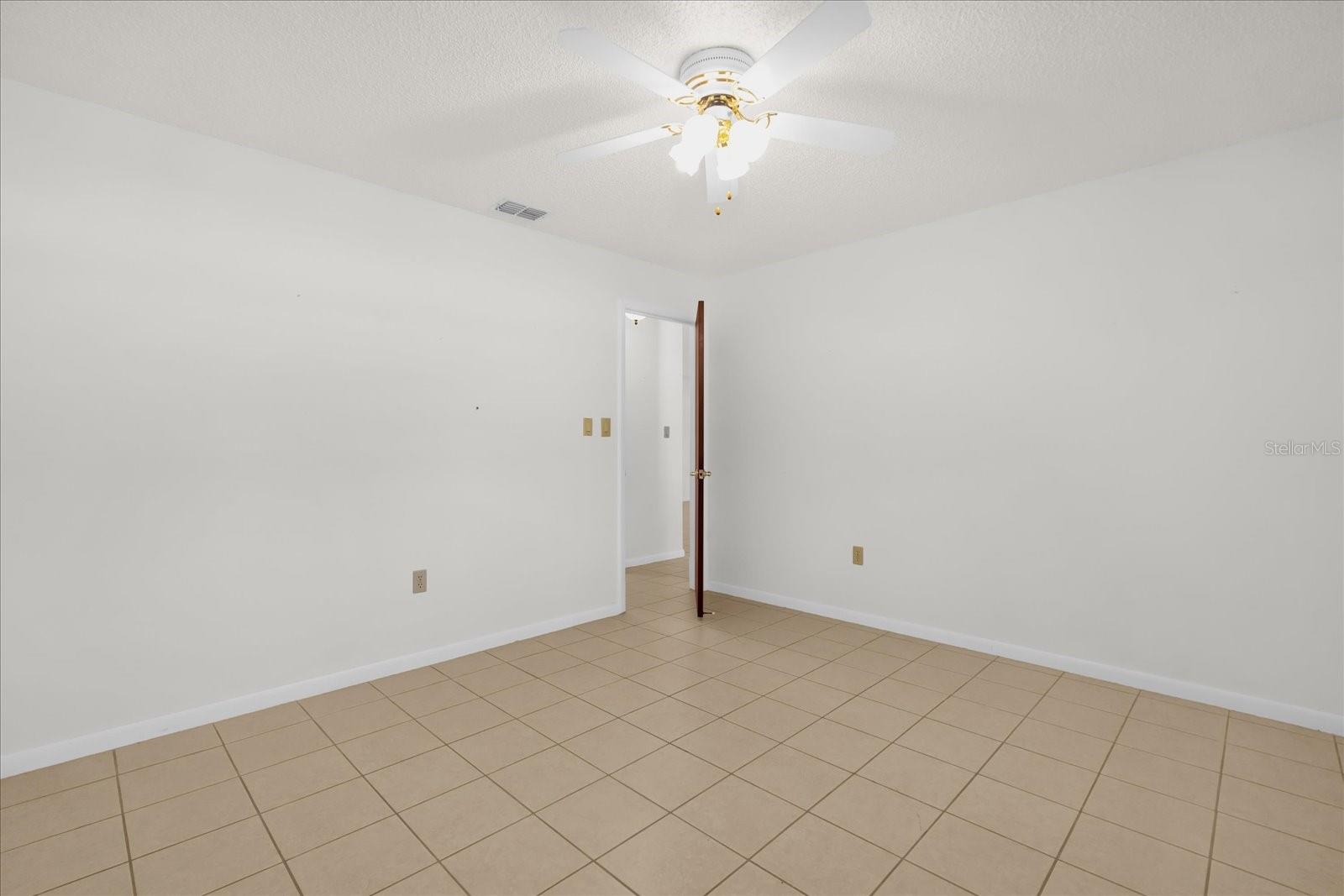 CRESCENT ESTATES SUB 1 - Residential