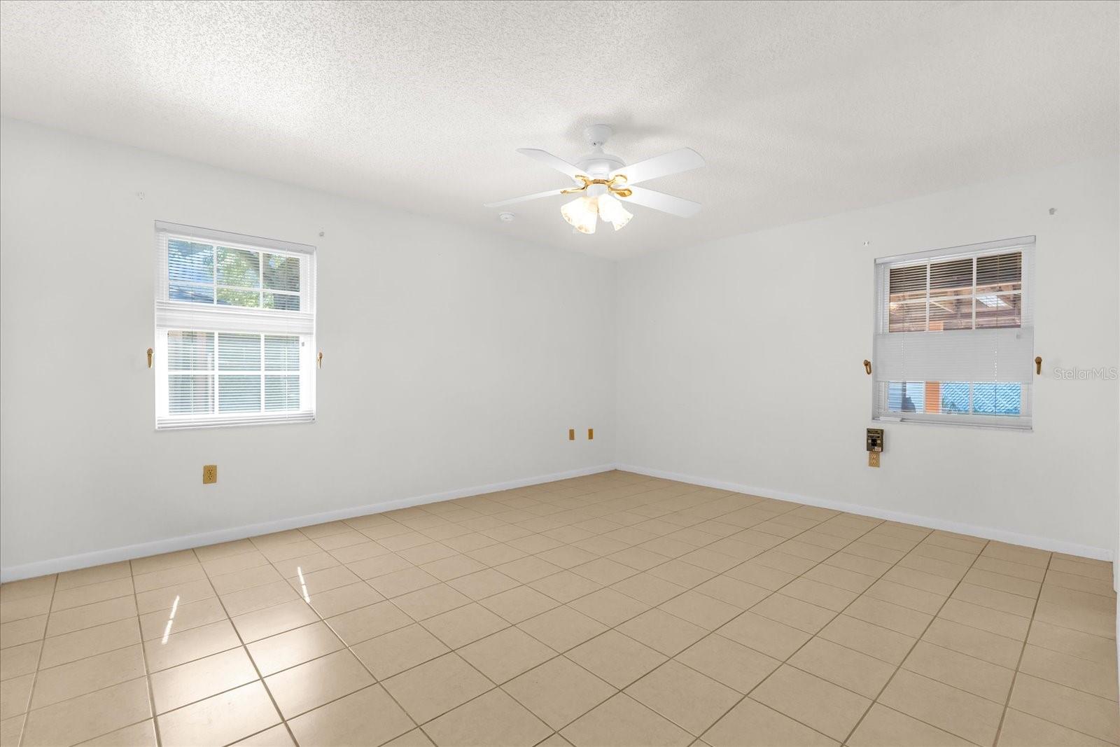 CRESCENT ESTATES SUB 1 - Residential