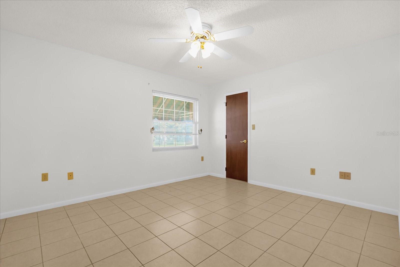 CRESCENT ESTATES SUB 1 - Residential