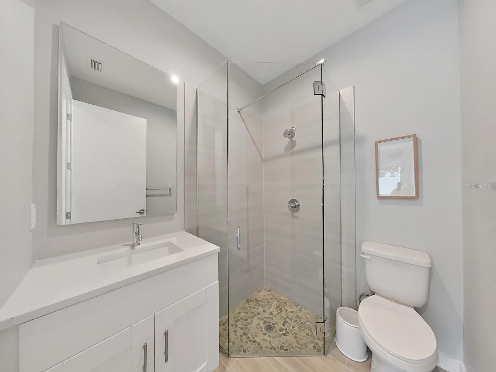 RIVERVIEW OAKS TWNHMS - Residential