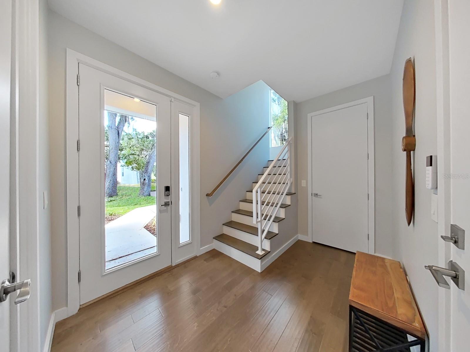 RIVERVIEW OAKS TWNHMS - Residential