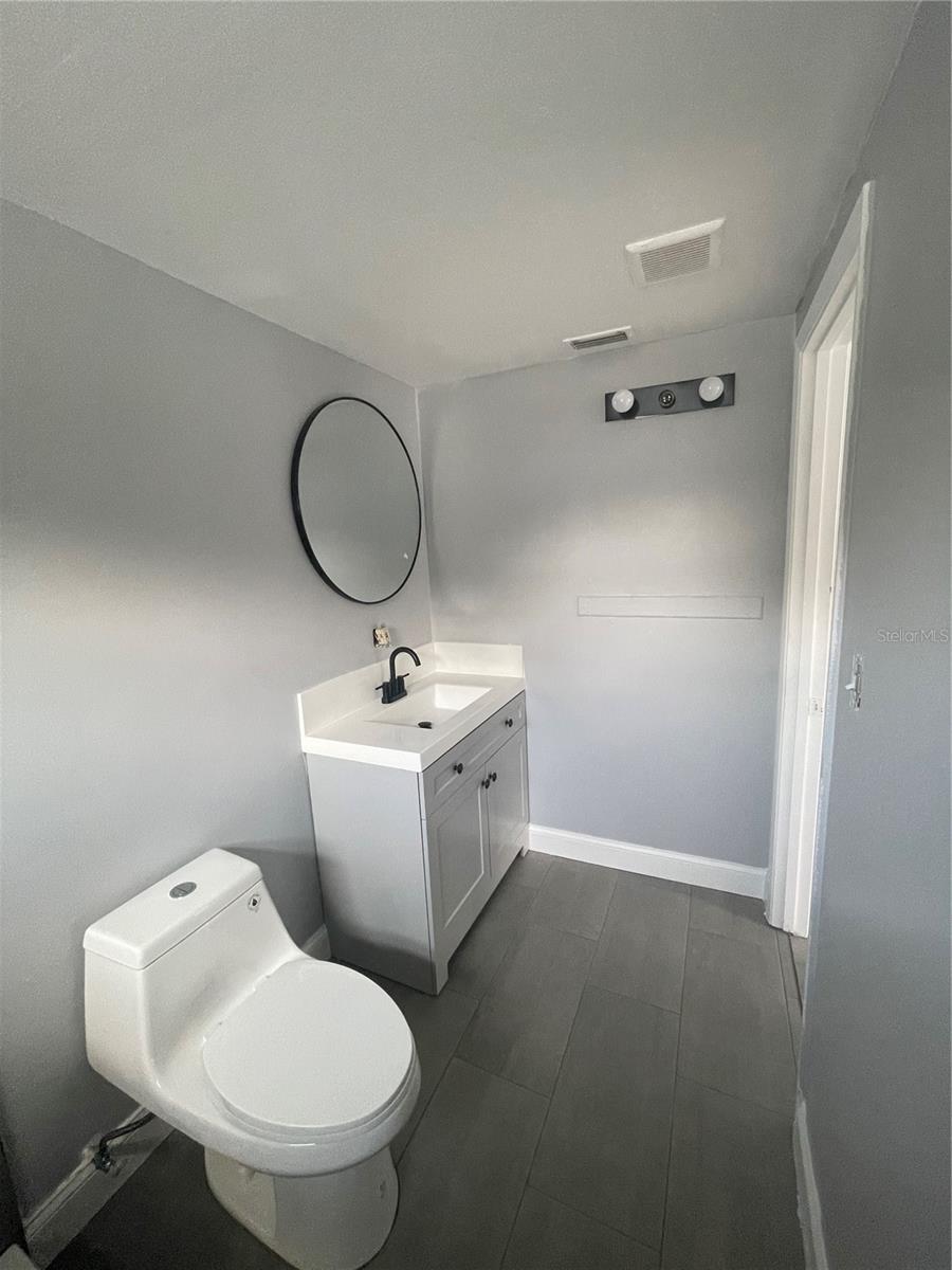 CAPITANO COVE - Residential Lease