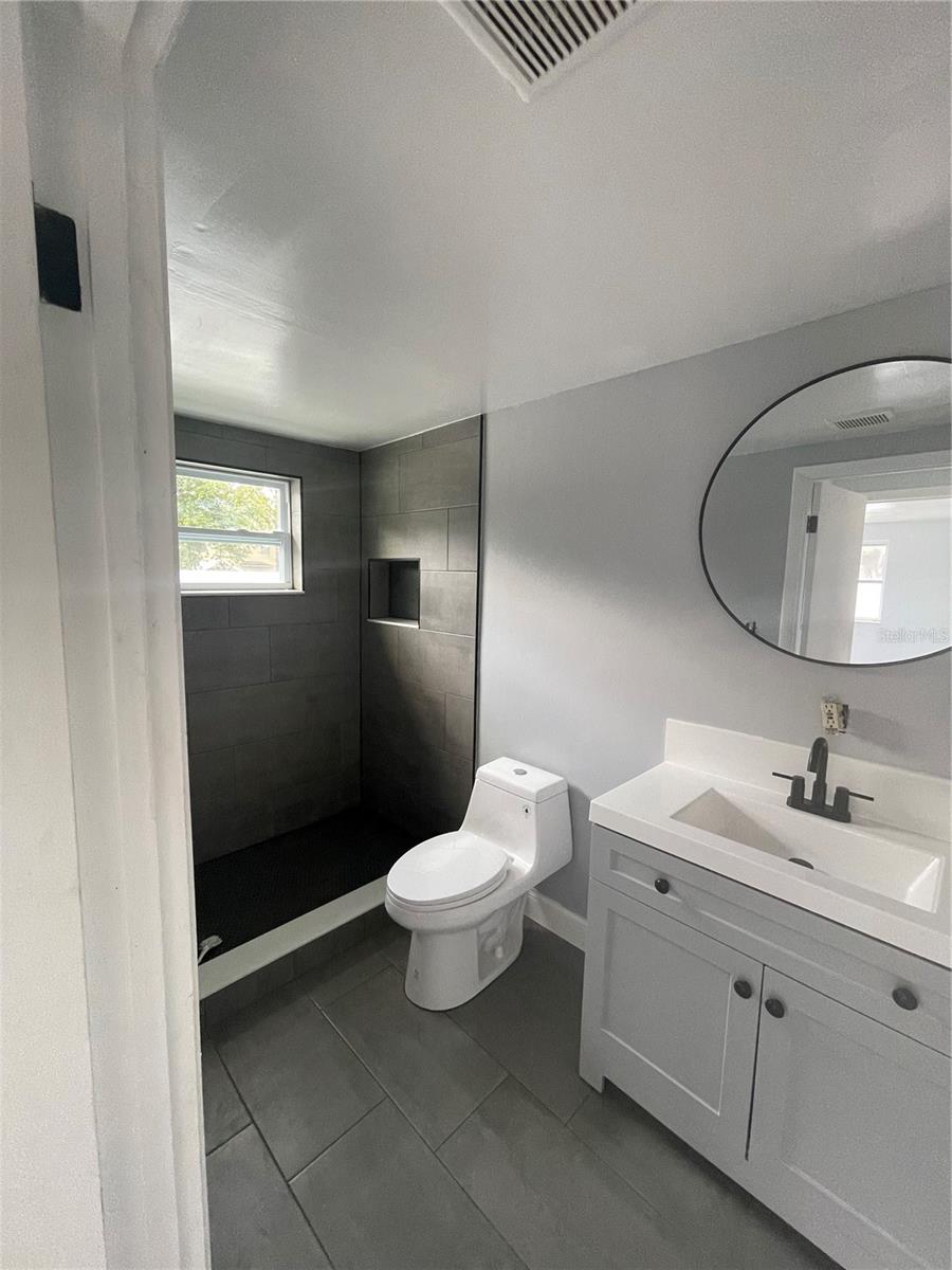 CAPITANO COVE - Residential Lease