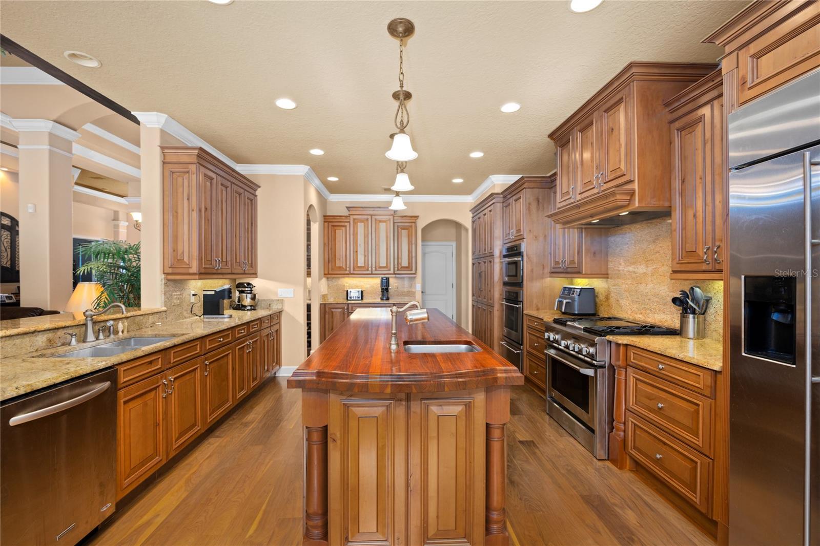 ESTATES AT WEKIVA PARK - Residential