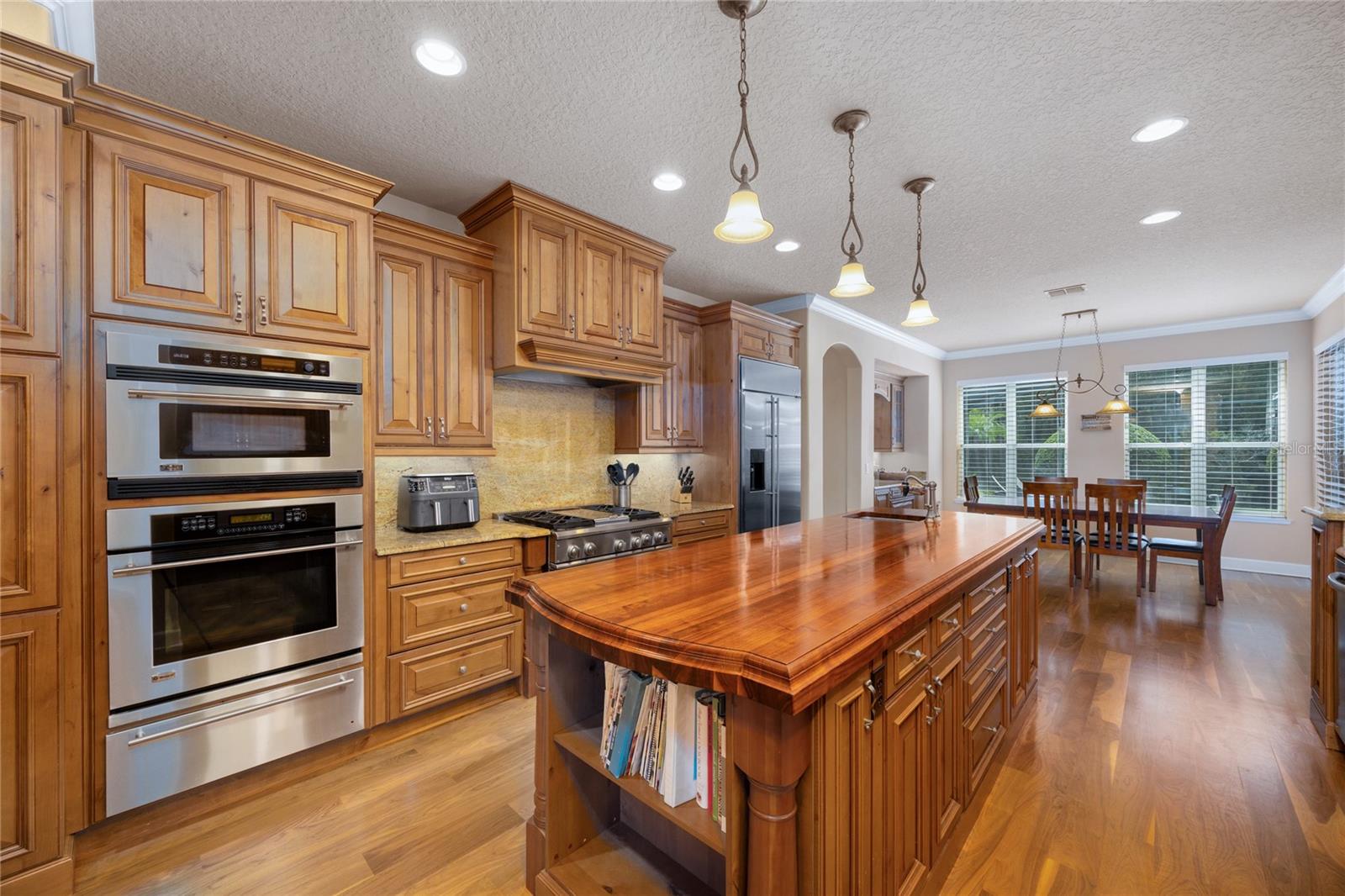 ESTATES AT WEKIVA PARK - Residential