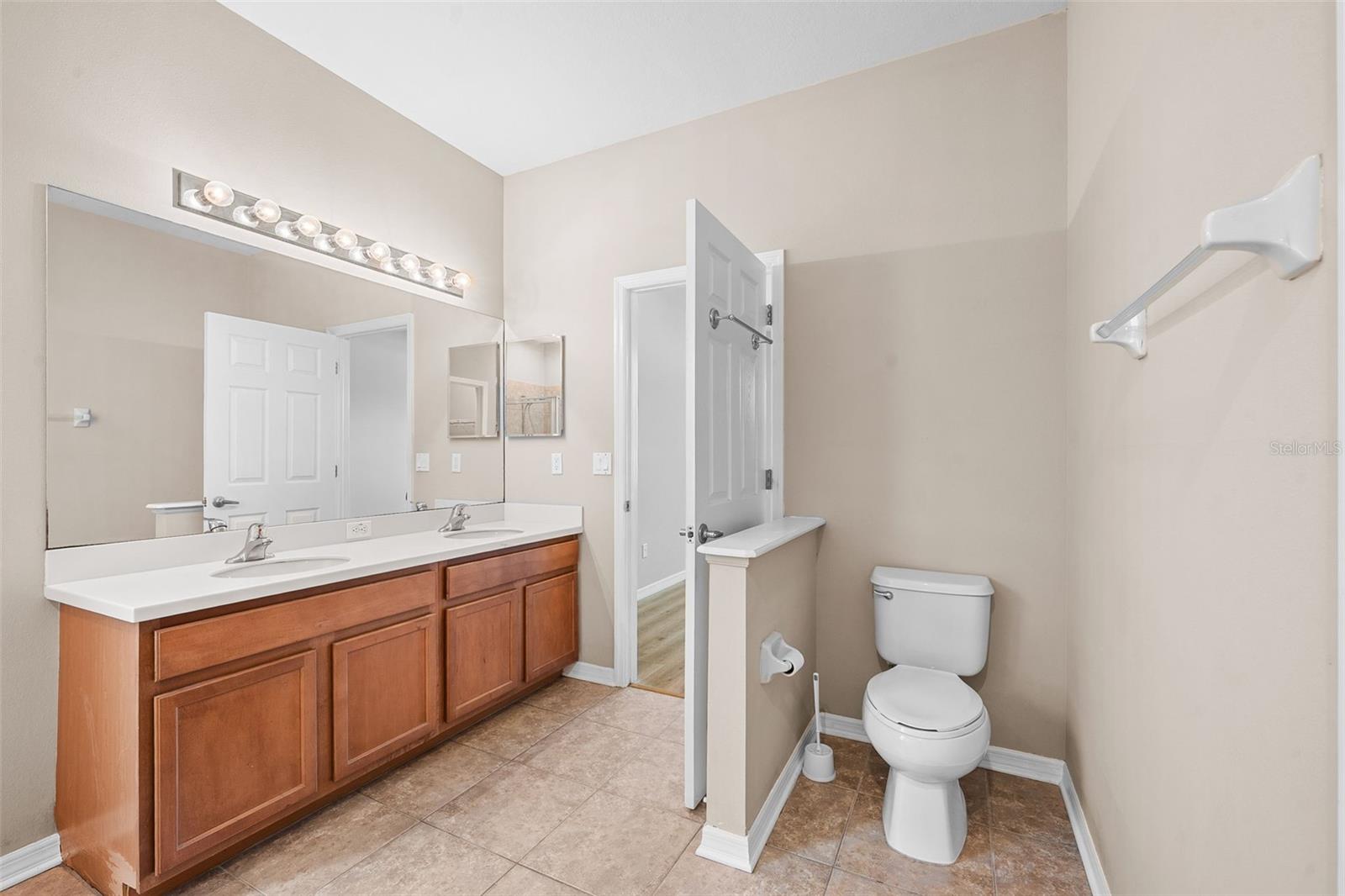 BAHIA LAKES PH 3 - Residential