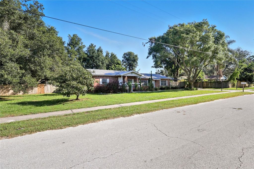 Photo of 403 Euclid Avenue, Seffner, FL 33584 (MLS # TB8432642)
