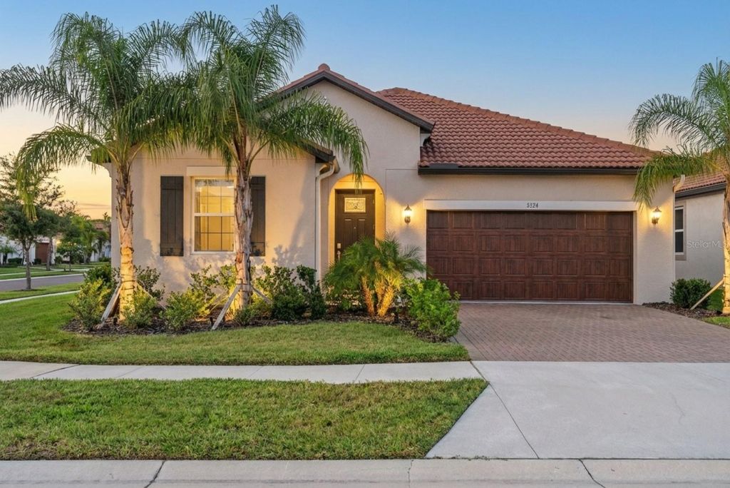 Photo of 5524 Little Path Drive, Wimauma, FL 33598 (MLS # A4671104)