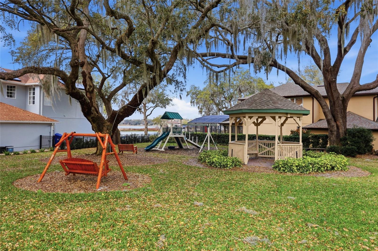 ADMIRAL POINTE HOMEOWNERS ASSOCIATION, INC. - Residential