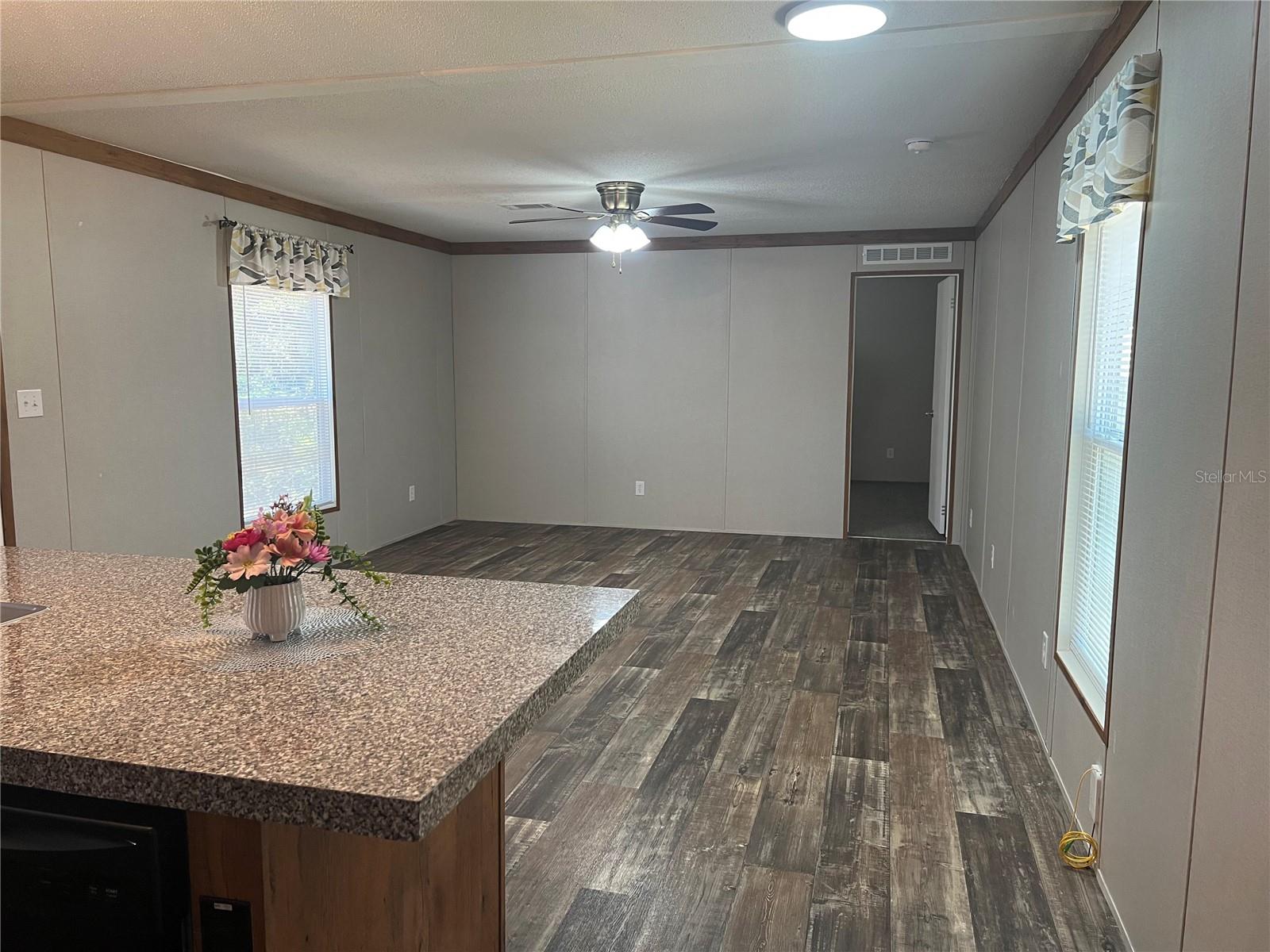 SANTA FE CORNERS UNREC SUB - Residential