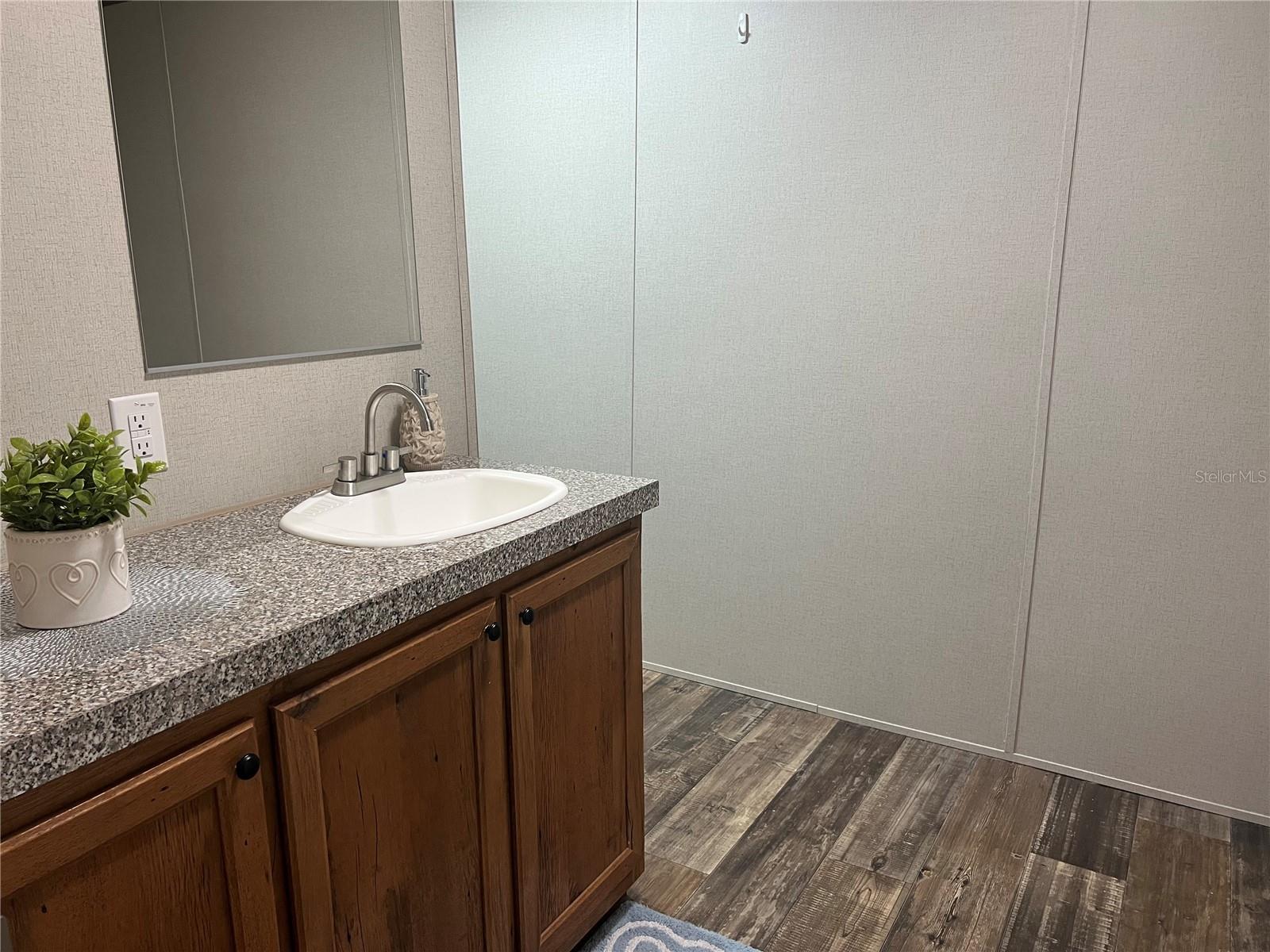 SANTA FE CORNERS UNREC SUB - Residential