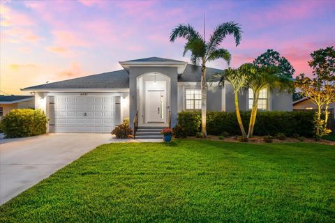 6121 33RD AVENUE N ST PETERSBURG FL 33710