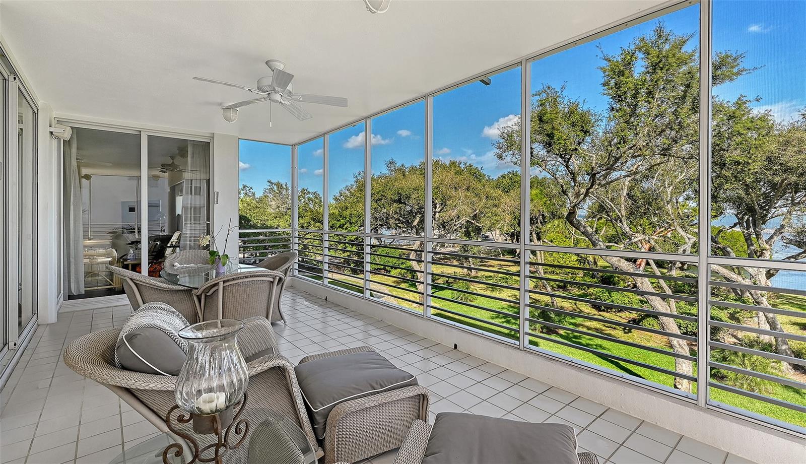 MARINA BAY - Residential