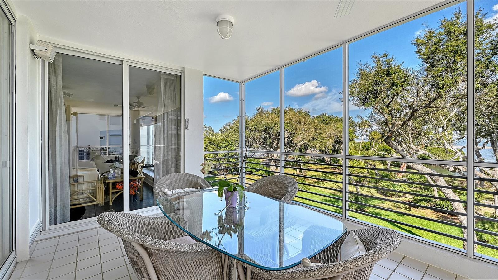 MARINA BAY - Residential