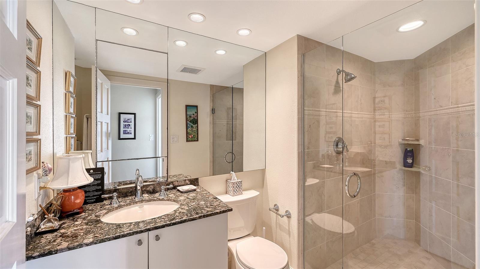 MARINA BAY - Residential