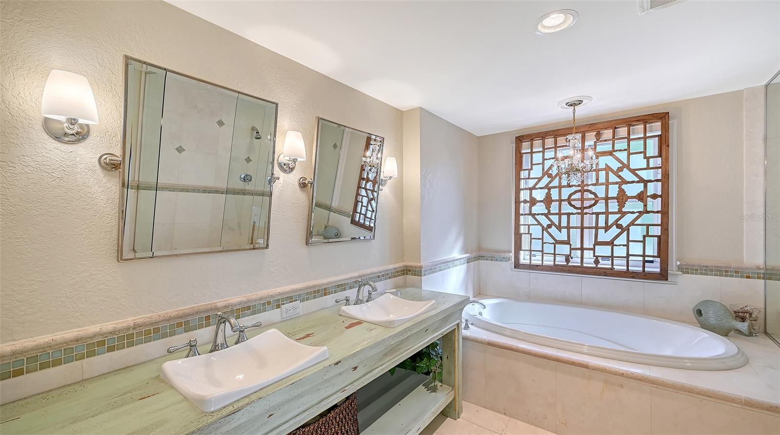 MARINA BAY - Residential