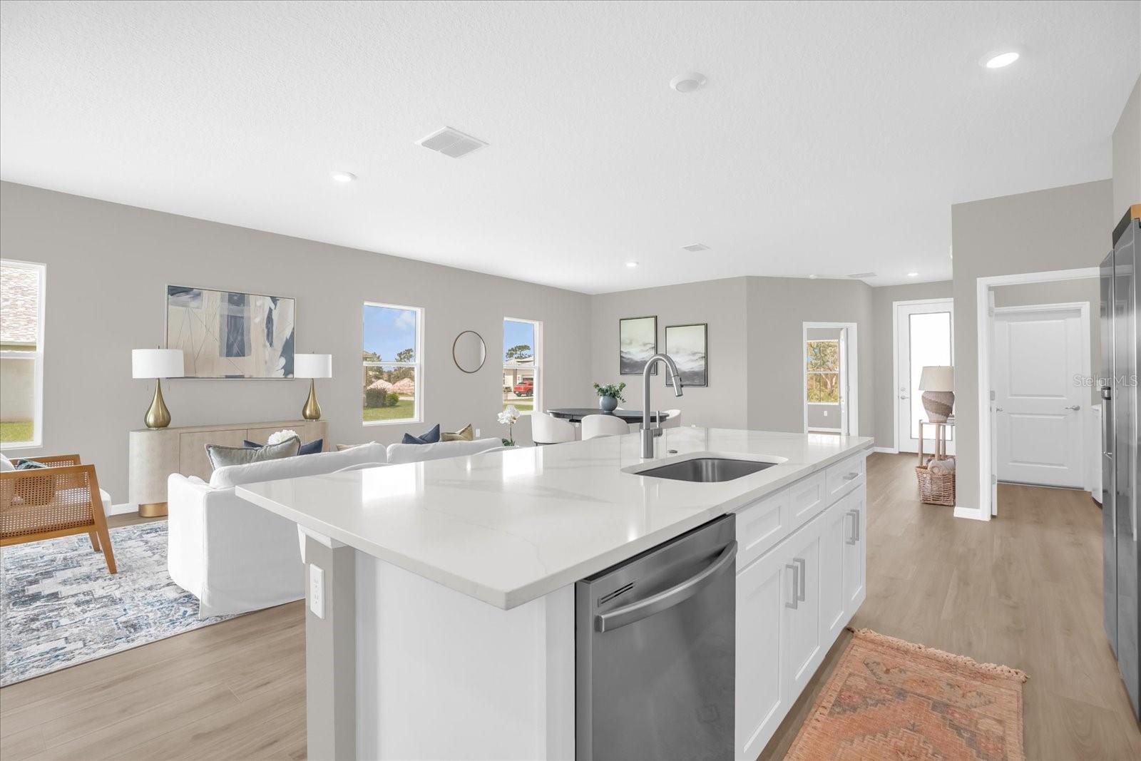 SUN N LAKE - Residential