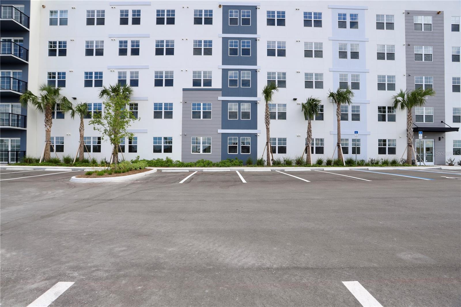 MILLENIA PARK - Residential Lease