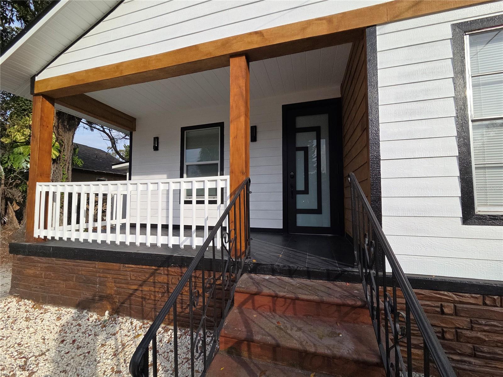 WATCH HILL - Residential