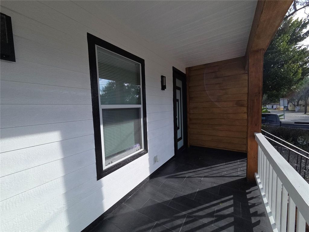 Photo of 2706 E 17th Avenue, Tampa, FL 33605 (MLS # A4678366)