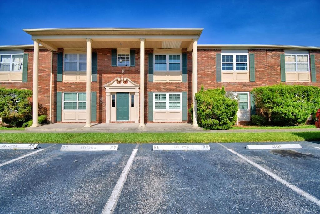 Photo of 1920 E Edgewood Drive #R8, Lakeland, FL 33803 (MLS # L4954897)