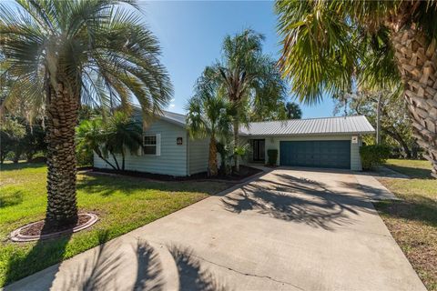 A home in CRYSTAL RIVER