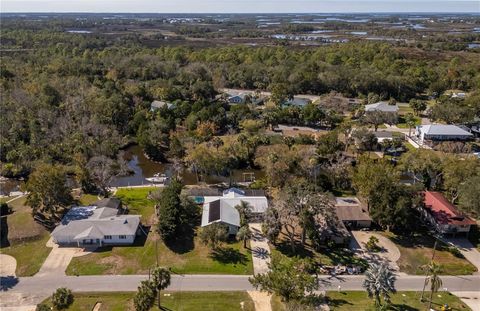 A home in CRYSTAL RIVER