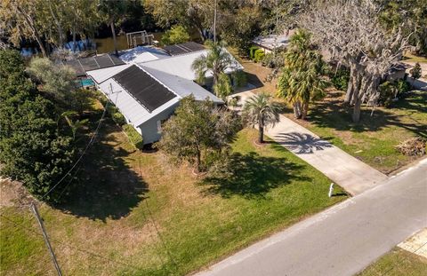 A home in CRYSTAL RIVER