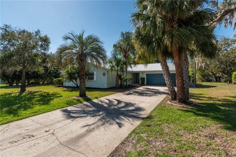 A home in CRYSTAL RIVER