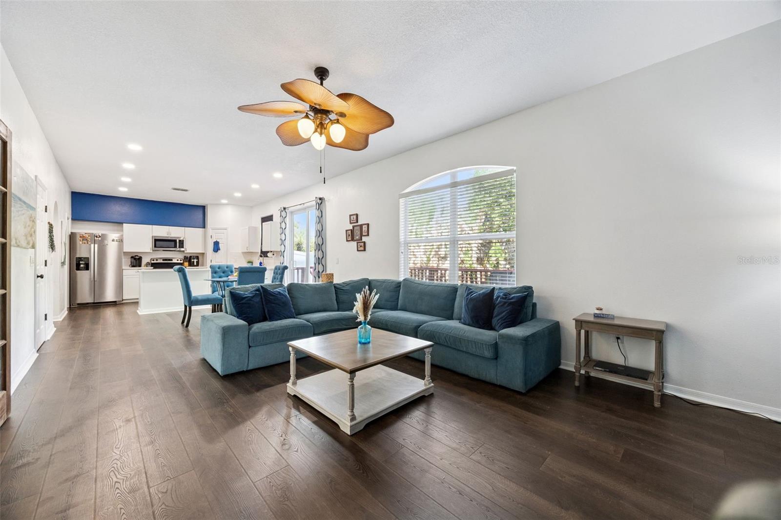 STERLING WOODS - Residential