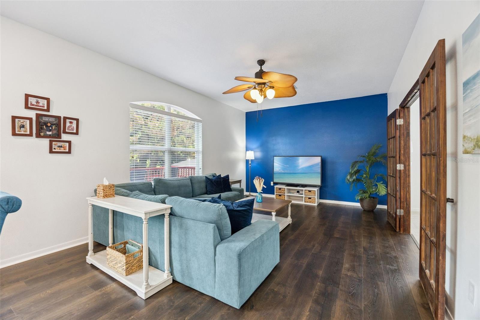 STERLING WOODS - Residential