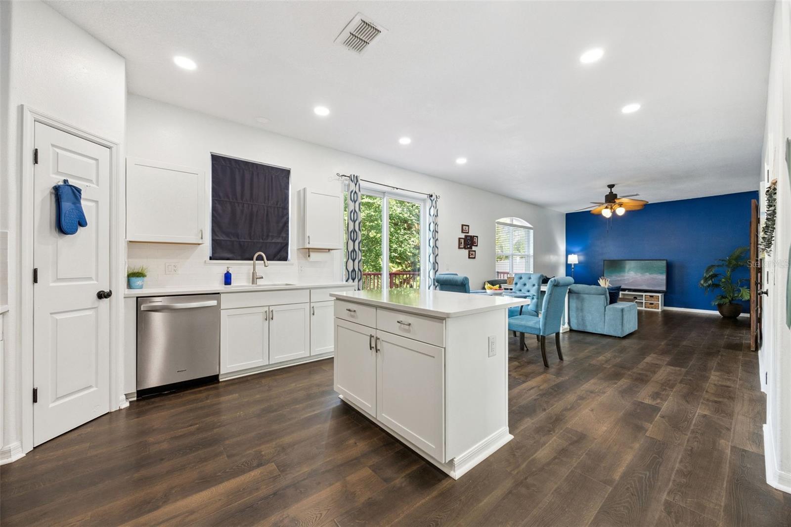 STERLING WOODS - Residential