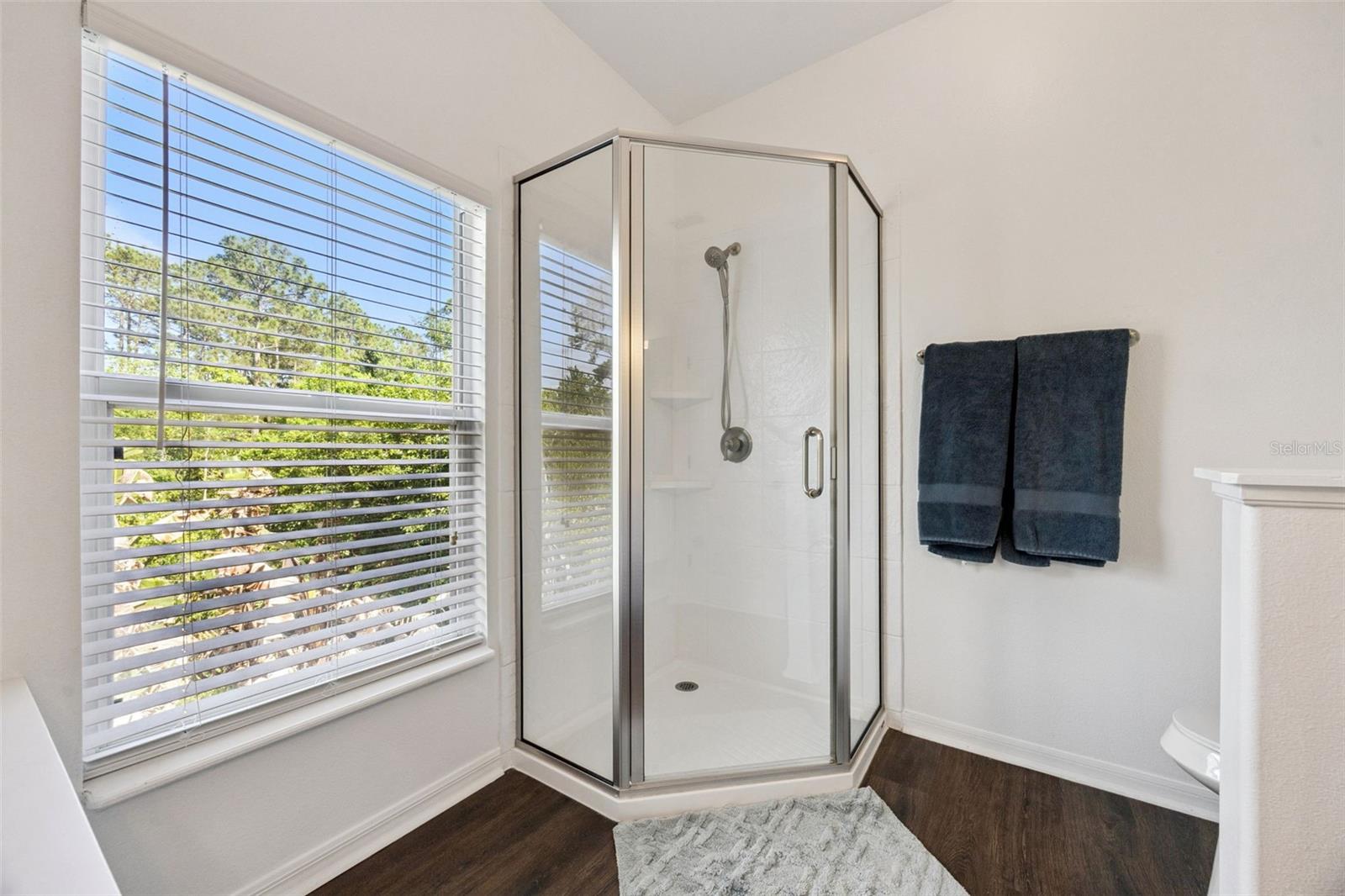 STERLING WOODS - Residential