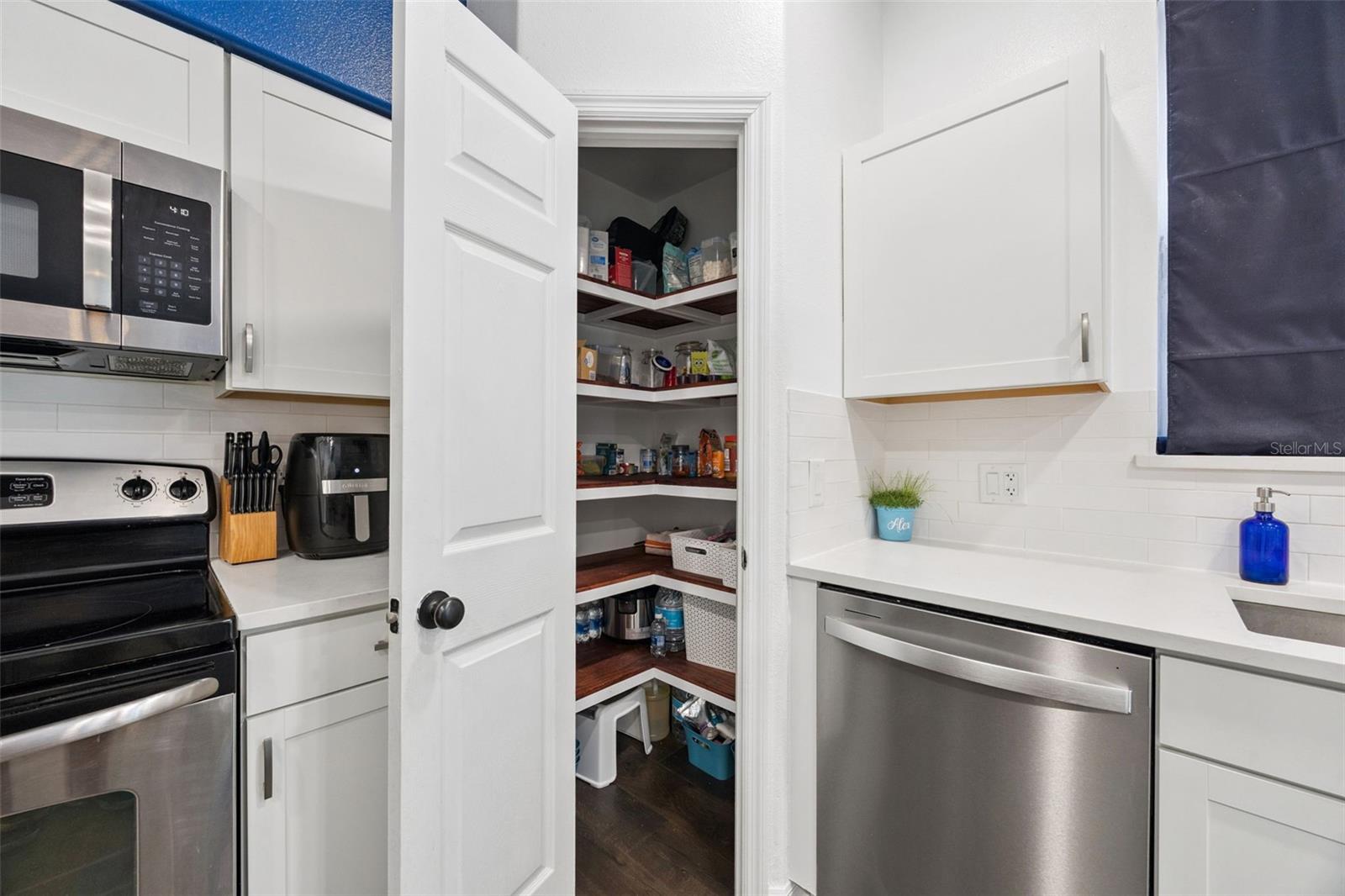 STERLING WOODS - Residential