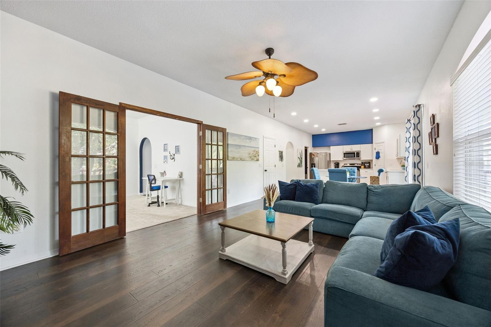 STERLING WOODS - Residential