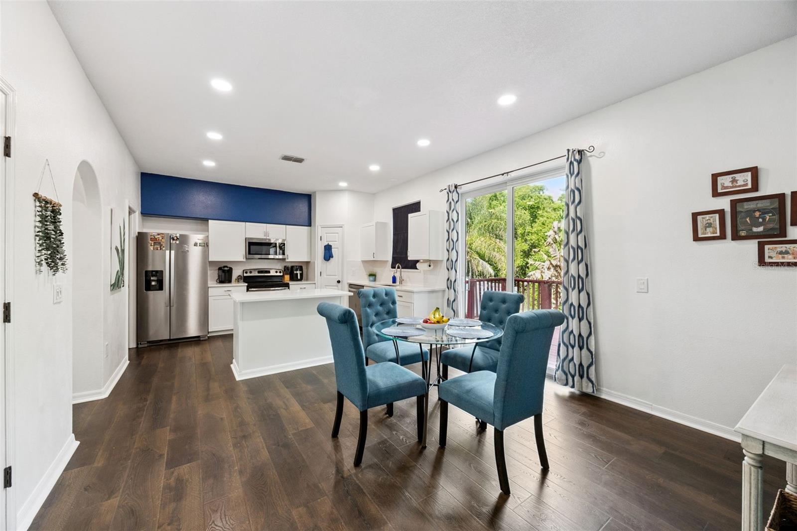 STERLING WOODS - Residential