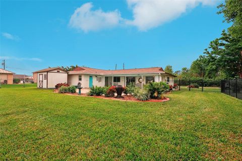 A home in PORT CHARLOTTE