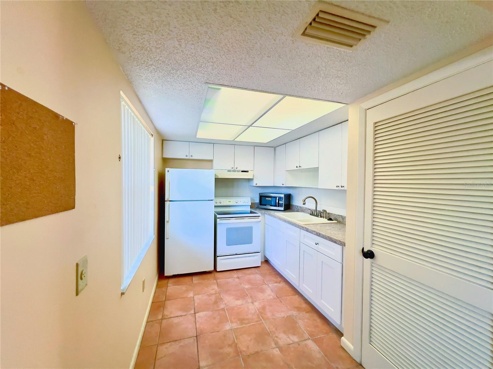 HEATHER LAKE APTS CONDO - Residential